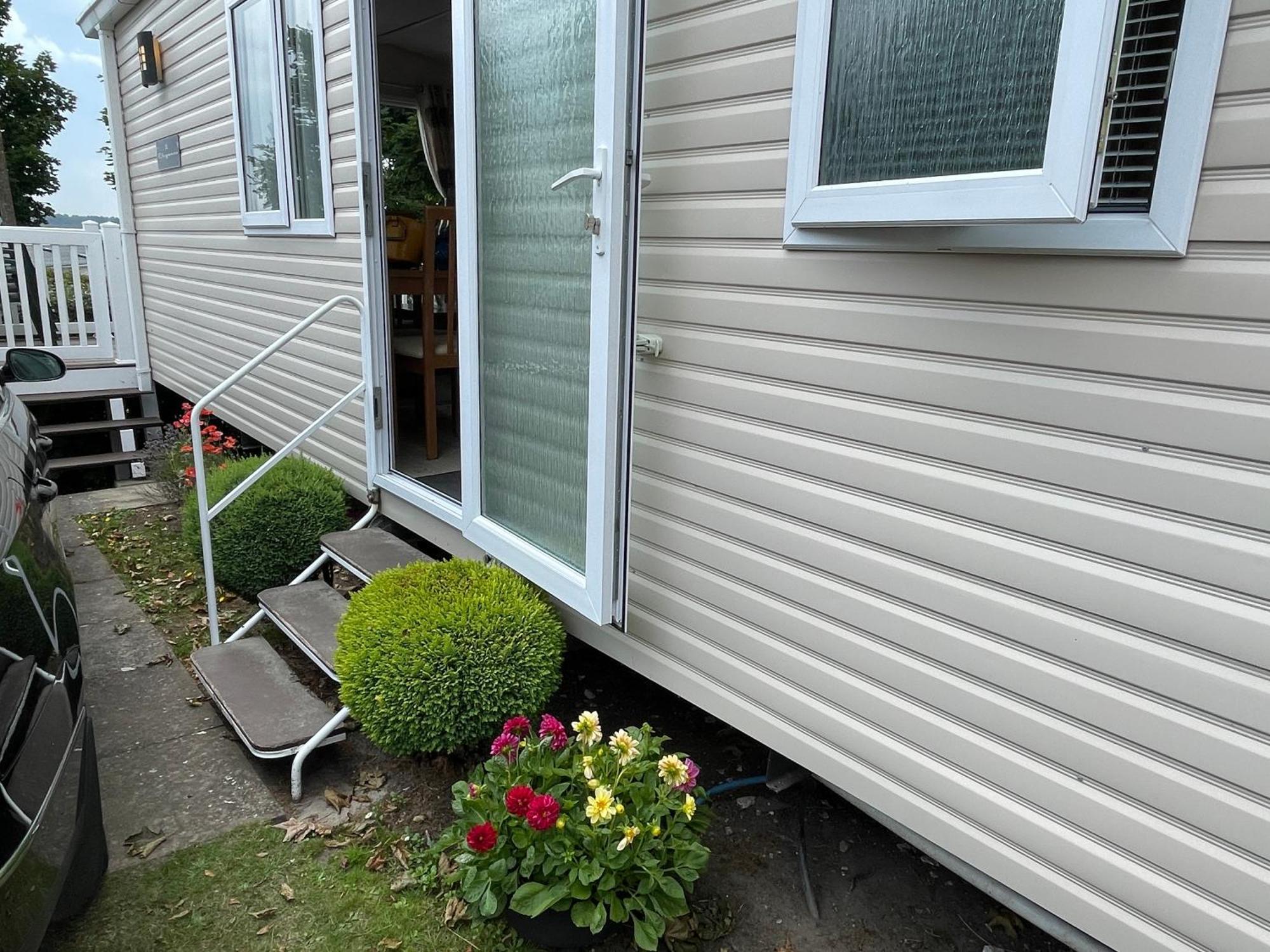 Rockley Park Private Holiday Homes プール エクステリア 写真